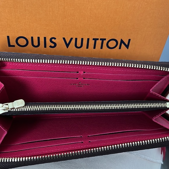 ✨SOLD✨Louis Vuitton Clemence Wallet - Picture 5 of 13